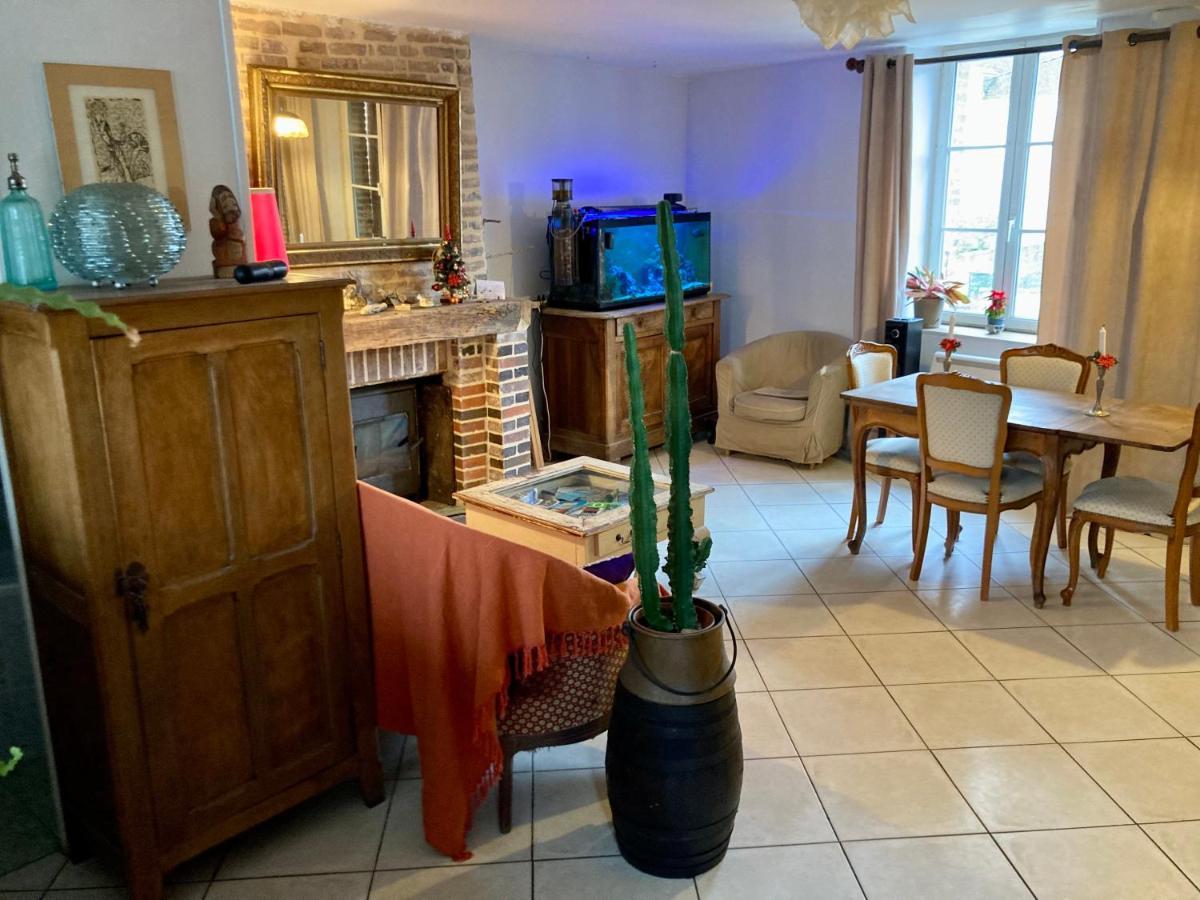 L Annonce N Est Pas D Actualite Ne Pas Prendre De Reservation Villa Saint-Fargeau  Eksteriør bilde