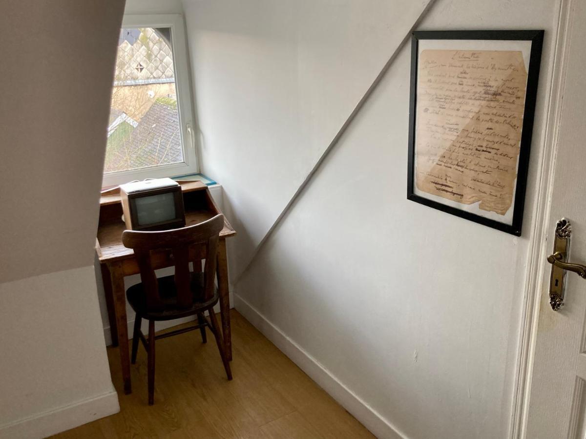 L Annonce N Est Pas D Actualite Ne Pas Prendre De Reservation Villa Saint-Fargeau  Eksteriør bilde