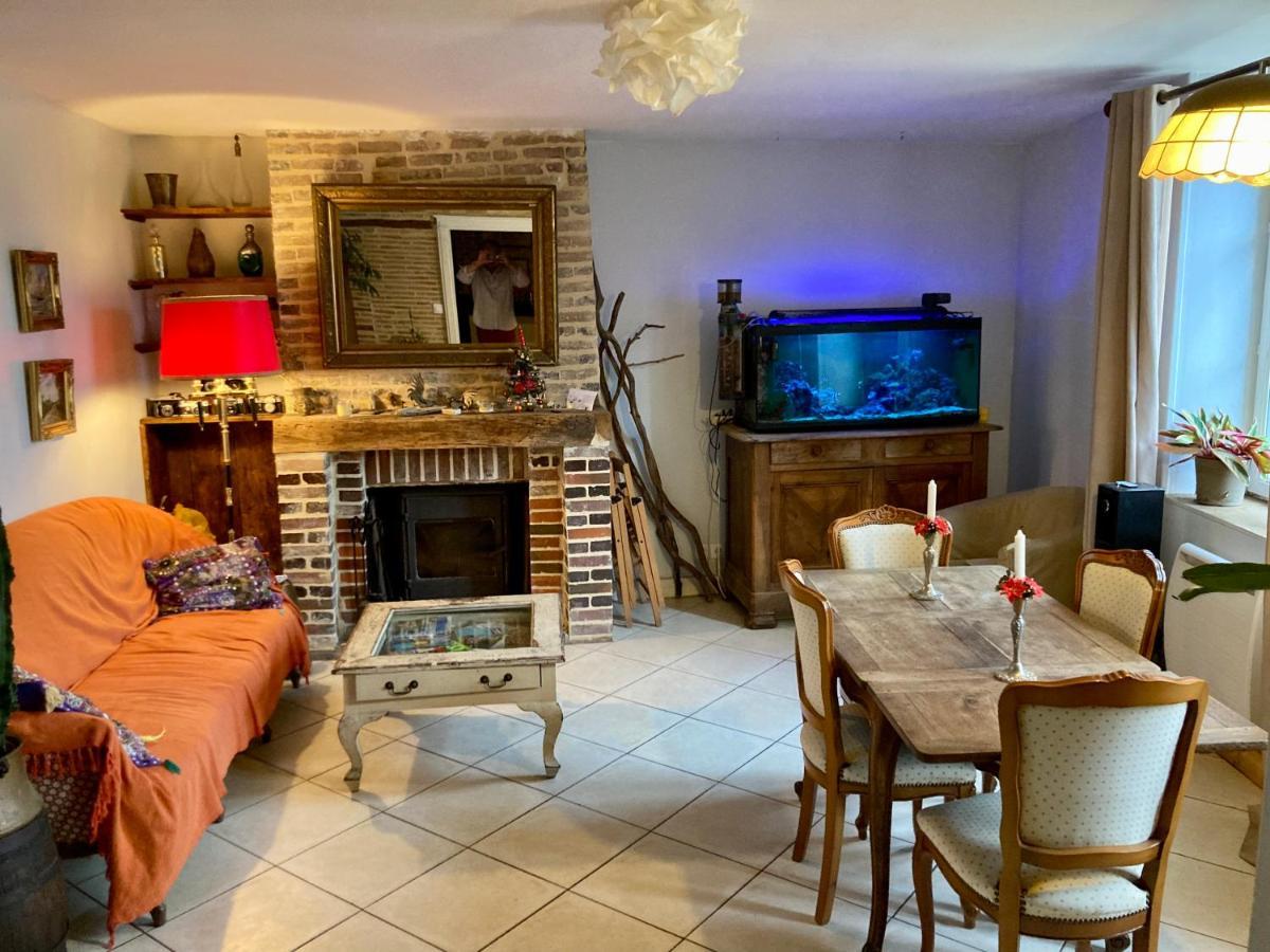 L Annonce N Est Pas D Actualite Ne Pas Prendre De Reservation Villa Saint-Fargeau  Eksteriør bilde